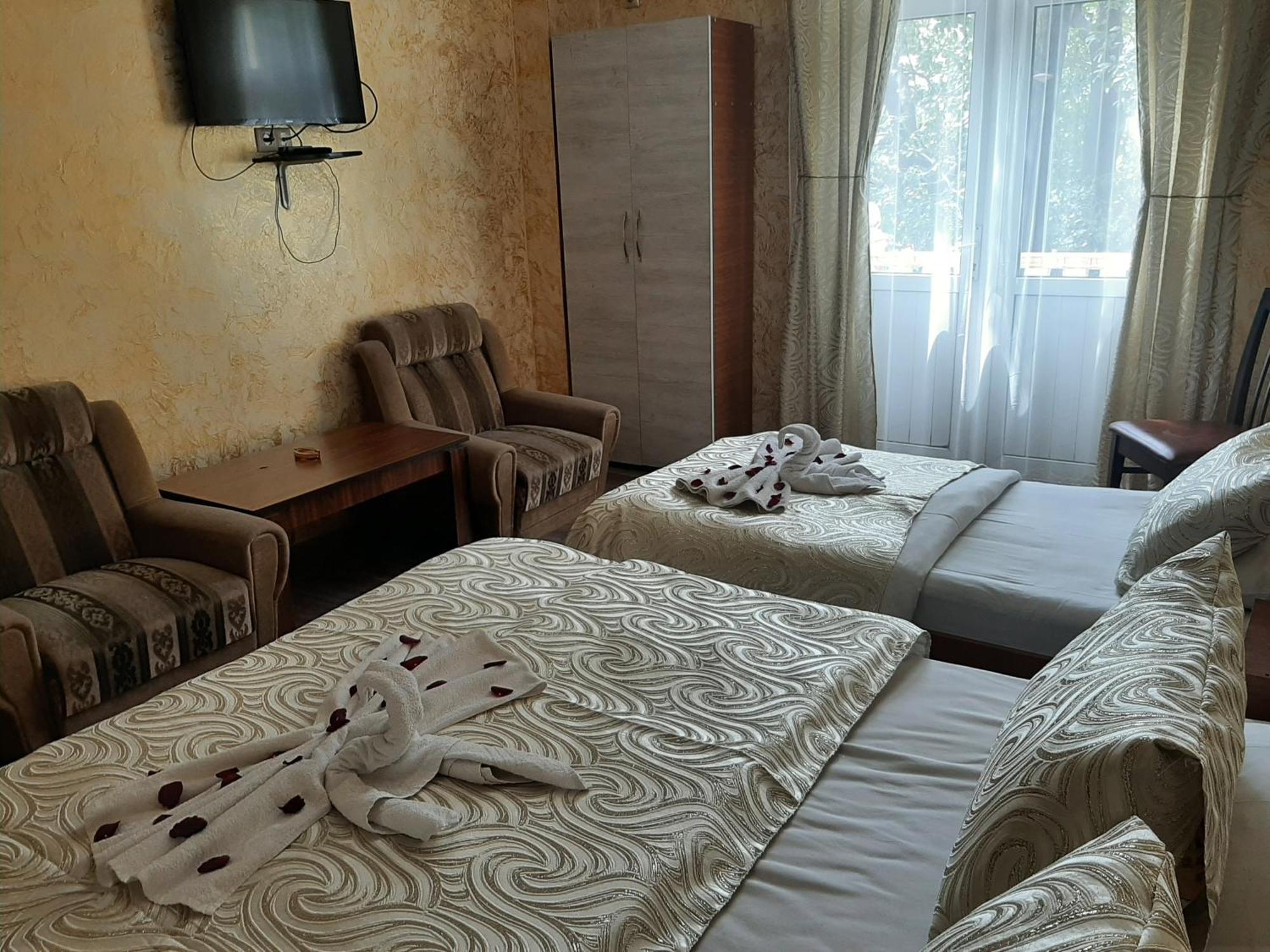 Tokaplus Батуми Экстерьер фото